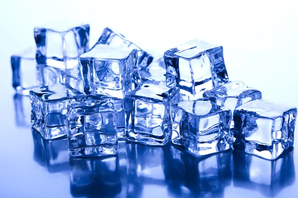 Cool ice cubes — Stock Photo, Image