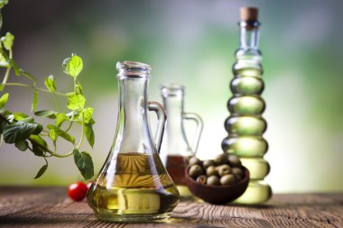 Yeşil Zeytin ile zeytinyağı