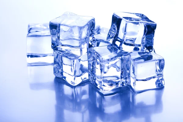 Cold ice cubes — Stock Photo, Image