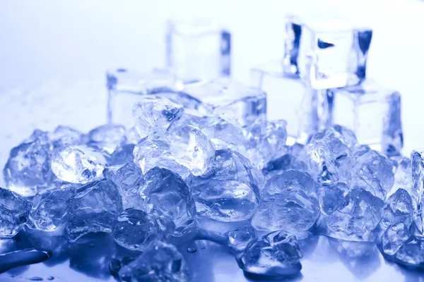 Melting ice cubes — Stock Photo, Image