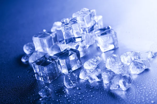 Ice cubes — Stock Photo, Image