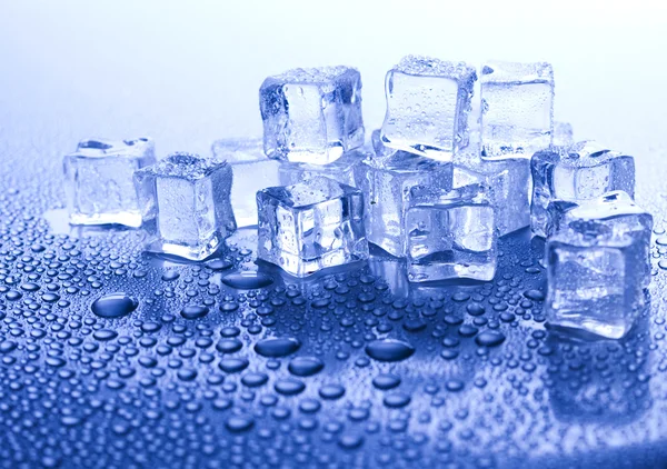 Ice cubes — Stock Photo, Image