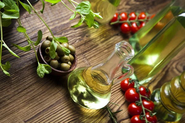 Olive oil with tomatoes — Stock Photo, Image