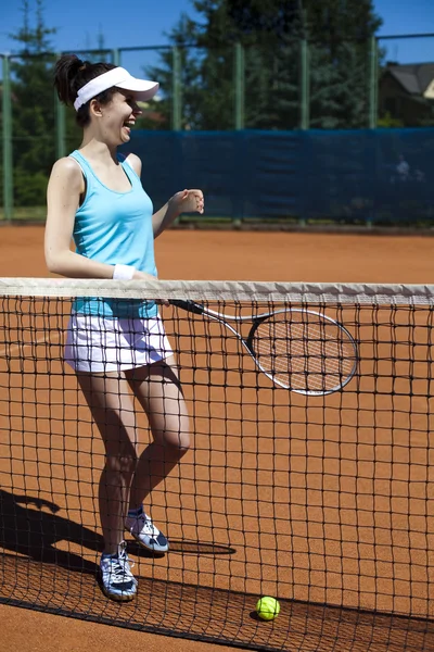 Chica jugando tenis — Foto de Stock