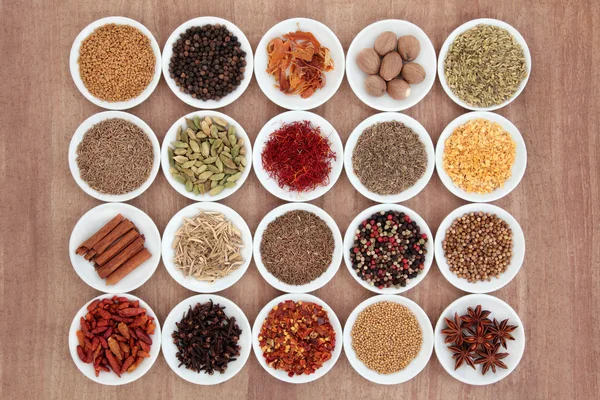 Spice en kruid sampler — Stockfoto