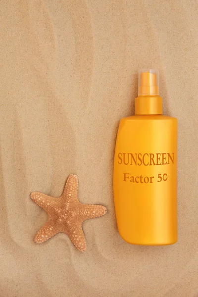 Factor cinquenta protector solar — Fotografia de Stock