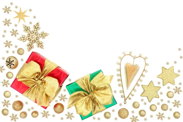 Composição Natal Com Caixas Presente Ornamento Coração Retro Ouro Estrela — Fotografia de Stock