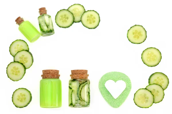 Natural Fresh Cucumber Skincare Beauty Treatment Moisturiser Gel Bottles Green — Stok Foto