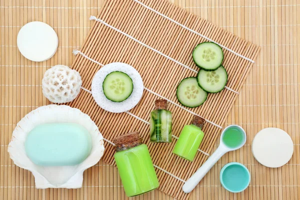 Cucumber Skincare Natural Plant Based Healing Beauty Treatment Slices Lotion — Stock Photo, Image