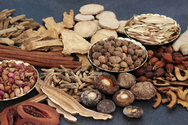 Médecine Traditionnelle Chinoise Base Plantes Avec Des Herbes Des Ingrédients — Photo