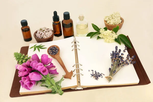 Naturopathic Herbs Flowers Used Herbal Plant Medicine Aromatherapy Notebook Essential — Stock Photo, Image