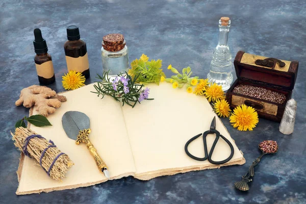 Pagan Natural Healing Cleansing Herbal Plant Medicine Herbs Flowers Alternative — Fotografia de Stock