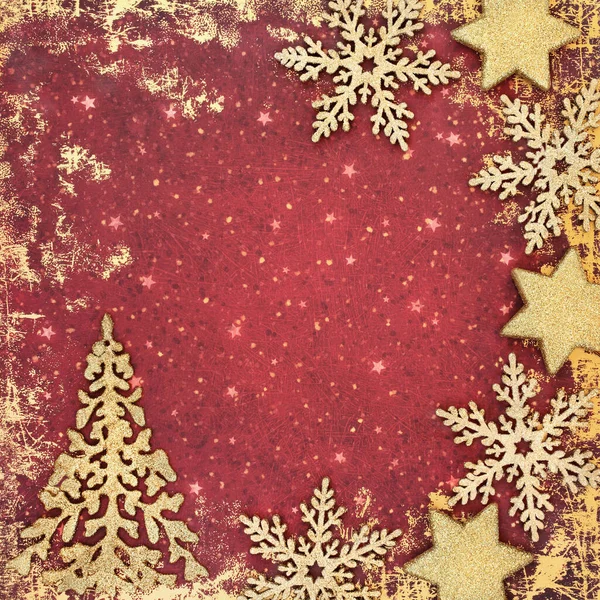 抽象金の輝きクリスマスツリー 雪の結晶と星の背景の境界線 クリスマスと正月のための祭りの組成グランジ赤 — ストック写真