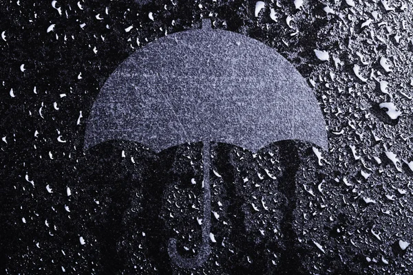 Σταγόνες νερό και μια ομπρέλα — Φωτογραφία Αρχείου