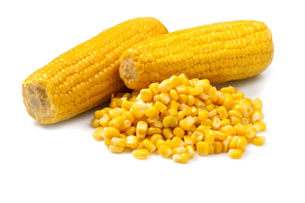 Две кукурузные кукурузы на белом фоне — стоковое фото