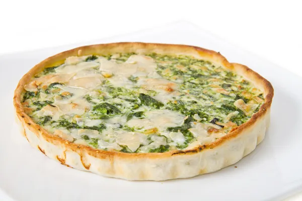 Spinach quiche isolated on white background — Stock Photo, Image