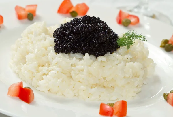 Ris med svart kaviar — Stockfoto