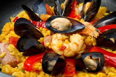 Paella.