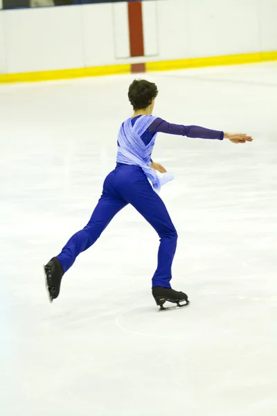 Homem figura patinador — Fotografia de Stock