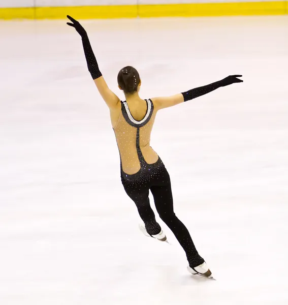 Femme patineuse artistique — Photo