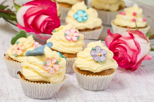 Dekorerade cupcakes — Stockfoto
