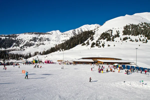 Obiektu narciarskiego — Zdjęcie stockowe