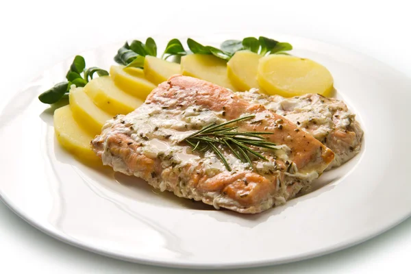 Salmon fillet with potatoes — Stock Photo, Image