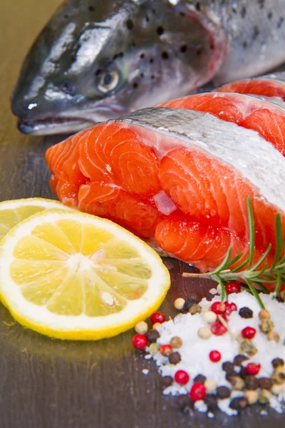 Slice of fresh salmon — Stock Photo, Image