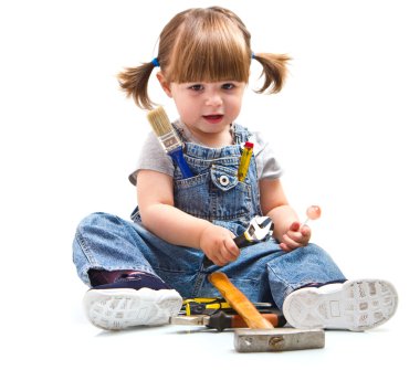 çalışma aracı ile kız bebek