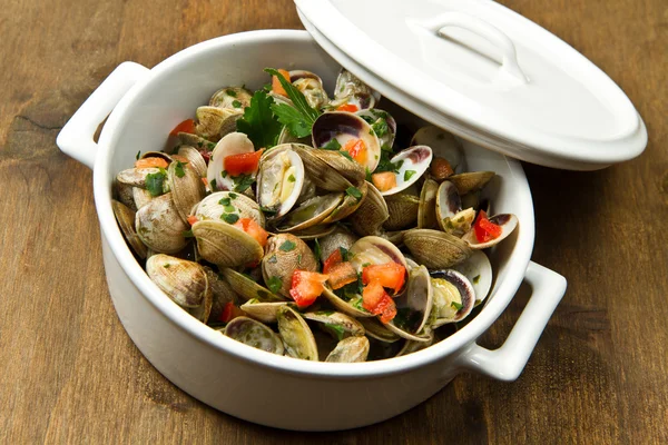 Delicious clams soup — Stock Photo, Image