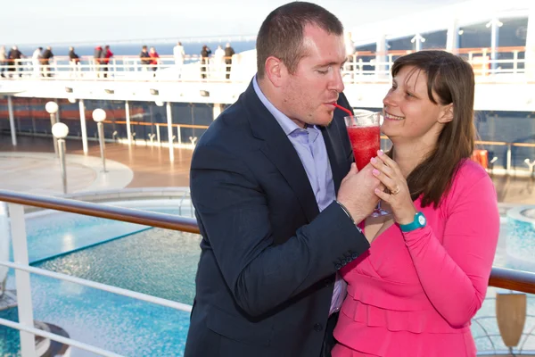 Couple Enjoying a Cruise Vacation — Stock Photo, Image