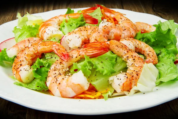 Shrimp salad — Stock Photo, Image