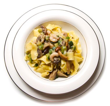 karides ve mantarlı makarna