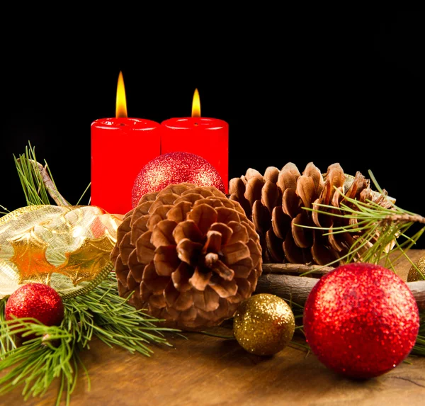 Vela de Natal com cone de pinho — Fotografia de Stock