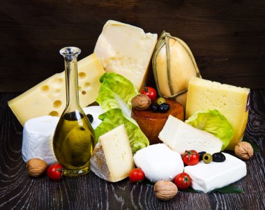 çeşitli peynir türleri