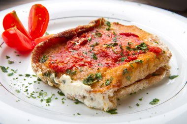 Patlıcan parmigiana
