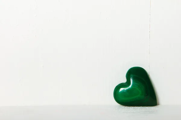 Malachite heart — Stock Photo, Image