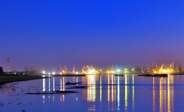 gece ambarda bağlantı noktası