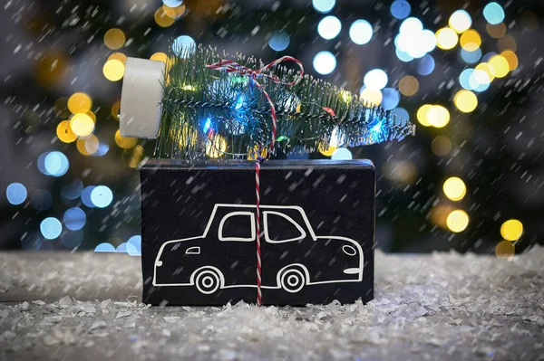 Abstraktes Geschenk Und Auto Zeichnung Mit Weihnachtsbaum — Stockfoto