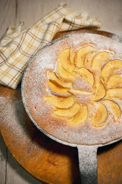 Tarte Aux Pommes Savoureuse Comme Dessert Sucré — Photo