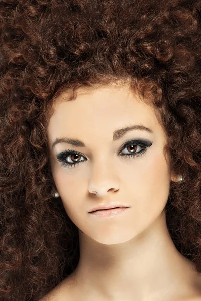 Beauty portrait of curly hair woman — Stock Photo, Image