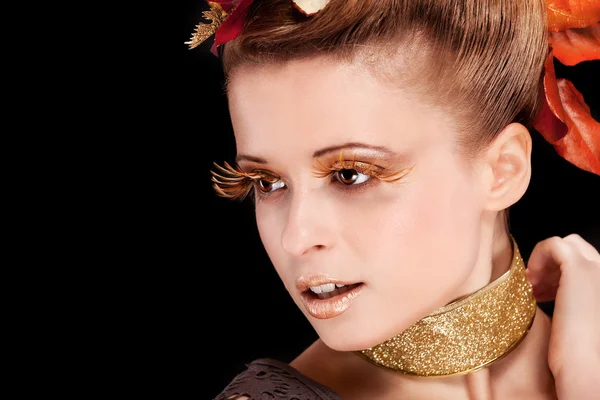 Frau mit Herbst-Make-up — Stockfoto