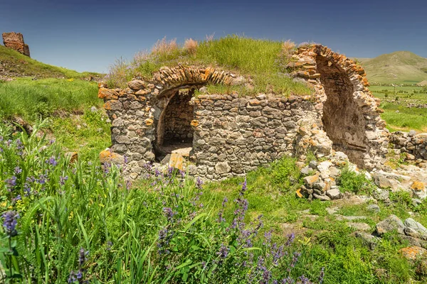Dom Obywatelski Pozostaje Ruinach Twierdzy Starożytnej Osady Lori Berd Podróże — Zdjęcie stockowe