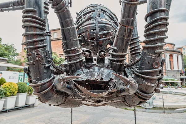 Травня 2021 Року Єреван Вірменія Моторошна Кумедна Скульптура Гігантського Павука — стокове фото