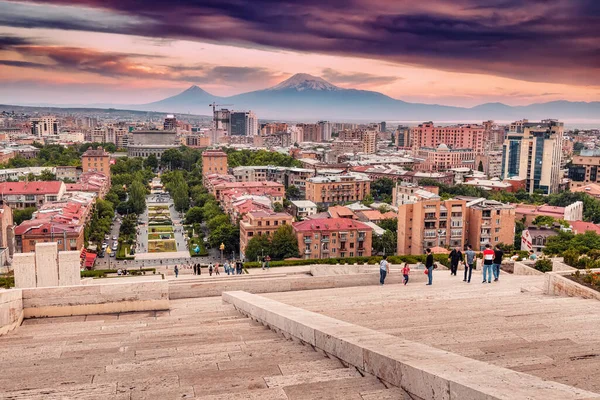 Mei 2021 Yerevan Armenië Landschappelijk Uitzicht Vanaf Trap Van Cascade — Stockfoto