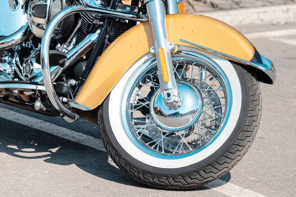 Motorcycle Wheel Spokes Shiny Chrome Details Chic Expensive Chopper Close — Stock Photo, Image