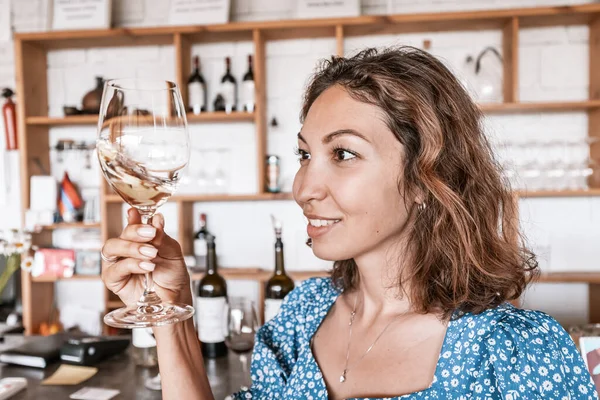 Smiling Woman Tastes Young White Wine Winery Special Tour Concept — Stock Photo, Image