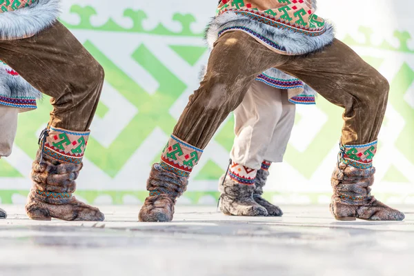 Traditional Warm Shoes Indigenous Peoples North Boots Richly Decorated Deer — Stock Photo, Image