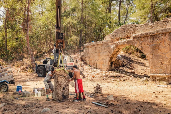 Sierpnia 2021 Antalya Turcja Pracujący Archeolodzy Pracują Nad Wykopaliskami Historycznymi — Zdjęcie stockowe