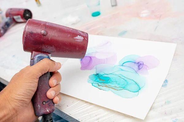 Trending Technique Drawing Alcoholic Ink Hot Stream Air Hair Dryer — Foto Stock